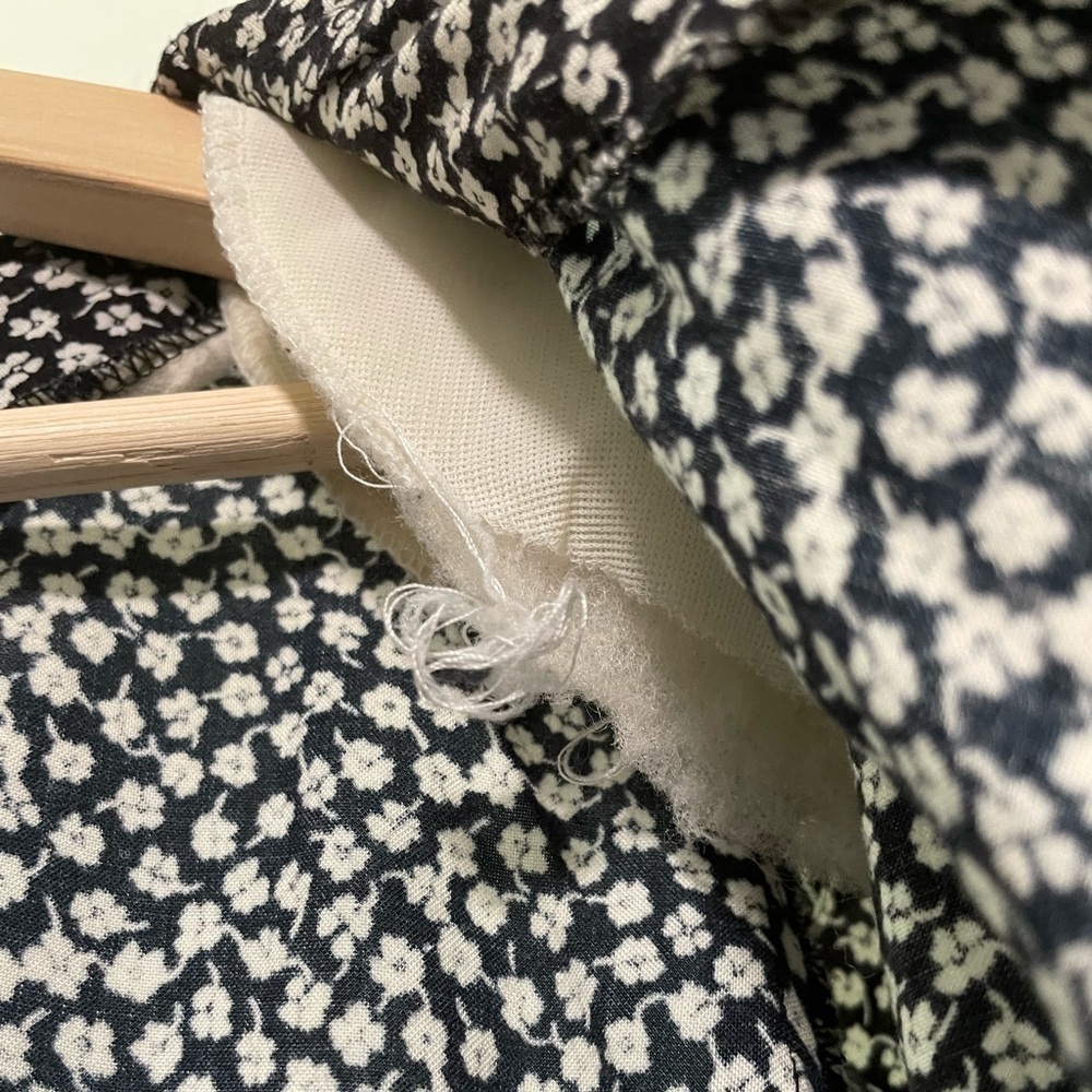 Vintage V-Neck Long-Sleeve Floral Print Dress - Picture 5 of 9